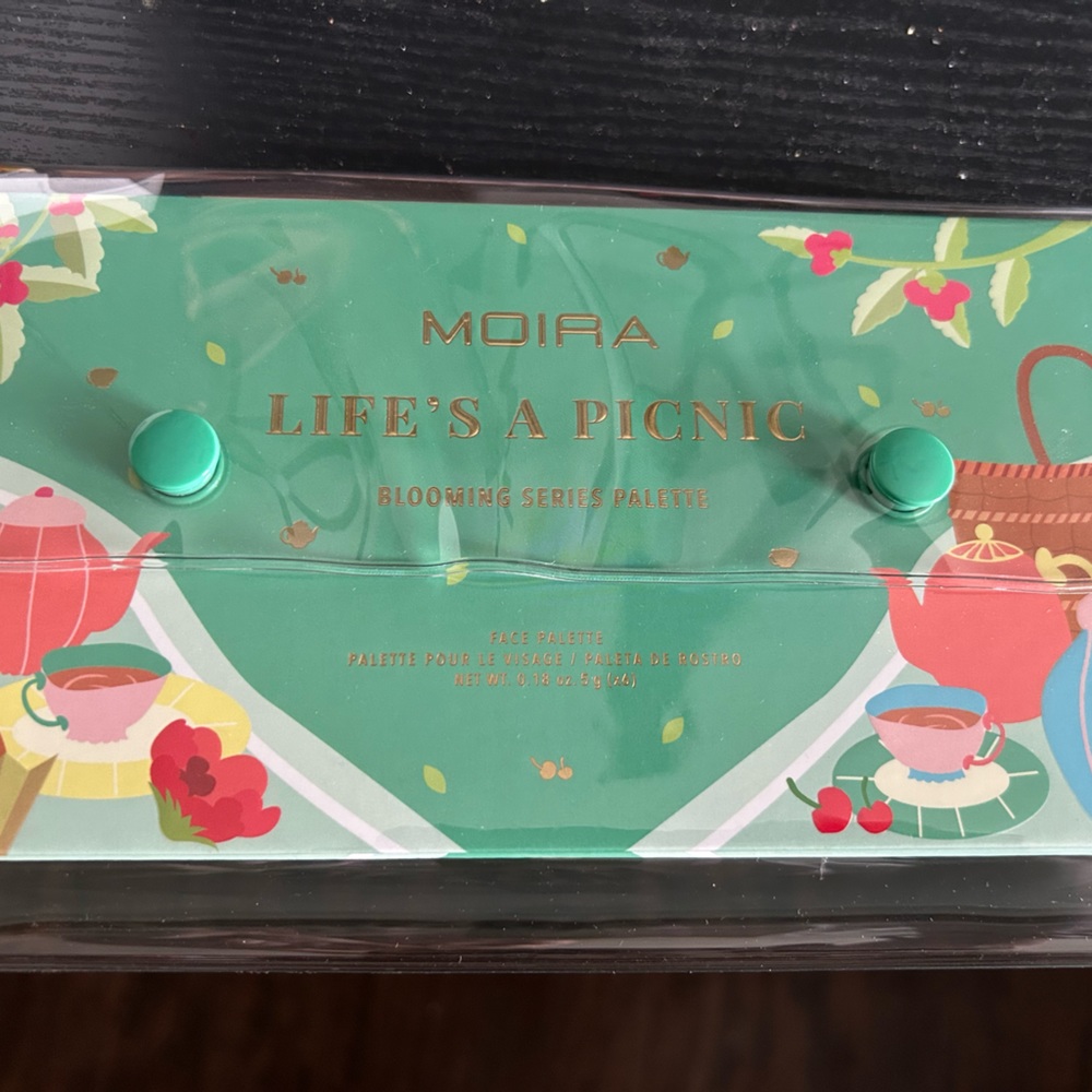 Moira Blooming Series-03 Life's a Picnic Pressed Pigment Palette
